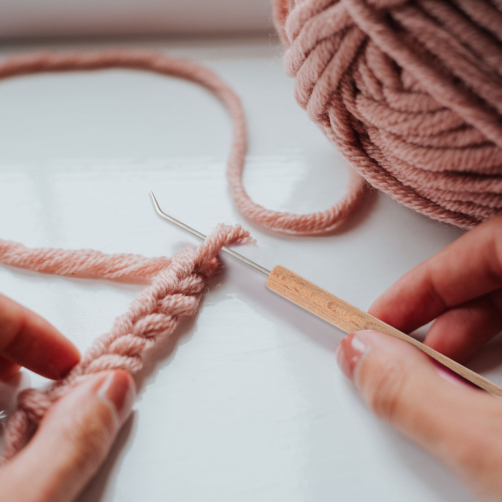 Crochet Hooks with Wooden Hand - đánh giá và giá Wooden Crochet Hooks Ergonomic Handle